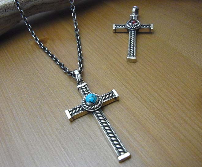 クロスペンダントトップ　Gallup Cross Pendant