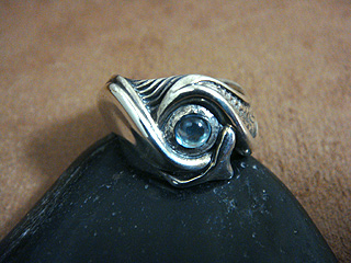 アトリエ４畳半　渦リング