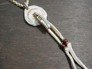 K-SMITH　フェザー付きメタルトップ