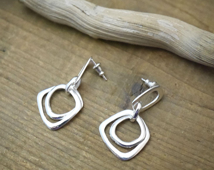 シルバー　ピアス