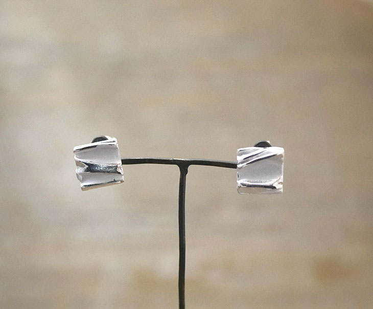 シルバー　ピアス