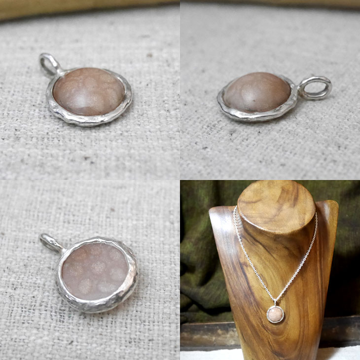 フォシルコーラル　ペンダントトップ