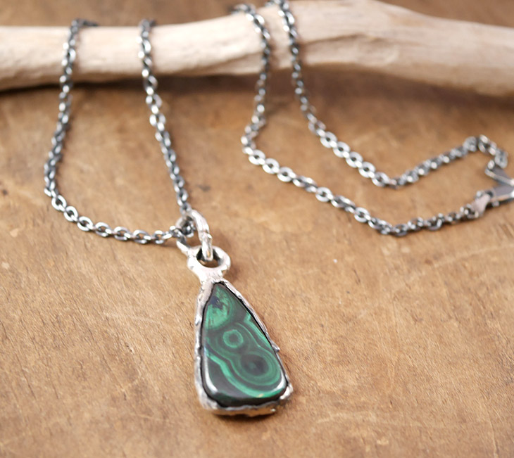 マラカイト×シルバー　天然石ペンダントトップ　1点モノ